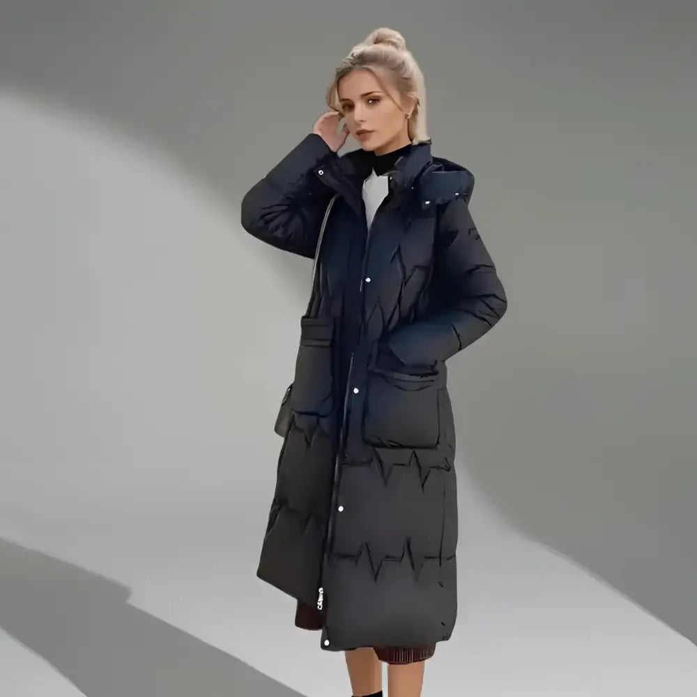 Parka femme hiver noire longue et chaude avec capuche, idéale pour choisir les meilleures parkas femme hiver.