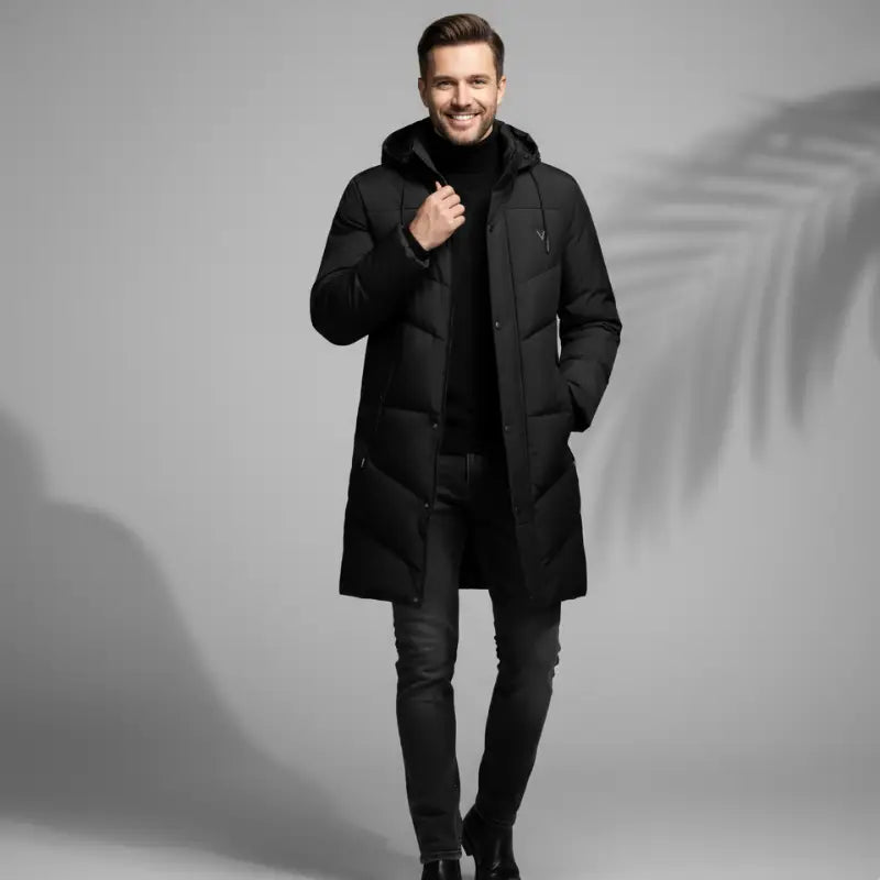 Parka homme noire longue urbaine Le Magistrat, idéale pour un style sobre et élégant au quotidien.